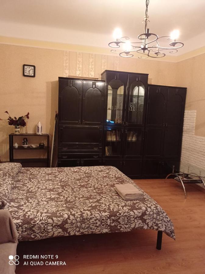 Khmelnytsky Street Near Opera Apartment Lviv Ngoại thất bức ảnh